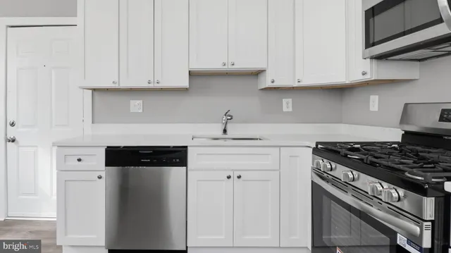 $400,000 | 5900 Eastpine Drive, Riverdale, MD 20737