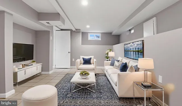 $400,000 | 5900 Eastpine Drive, Riverdale, MD 20737