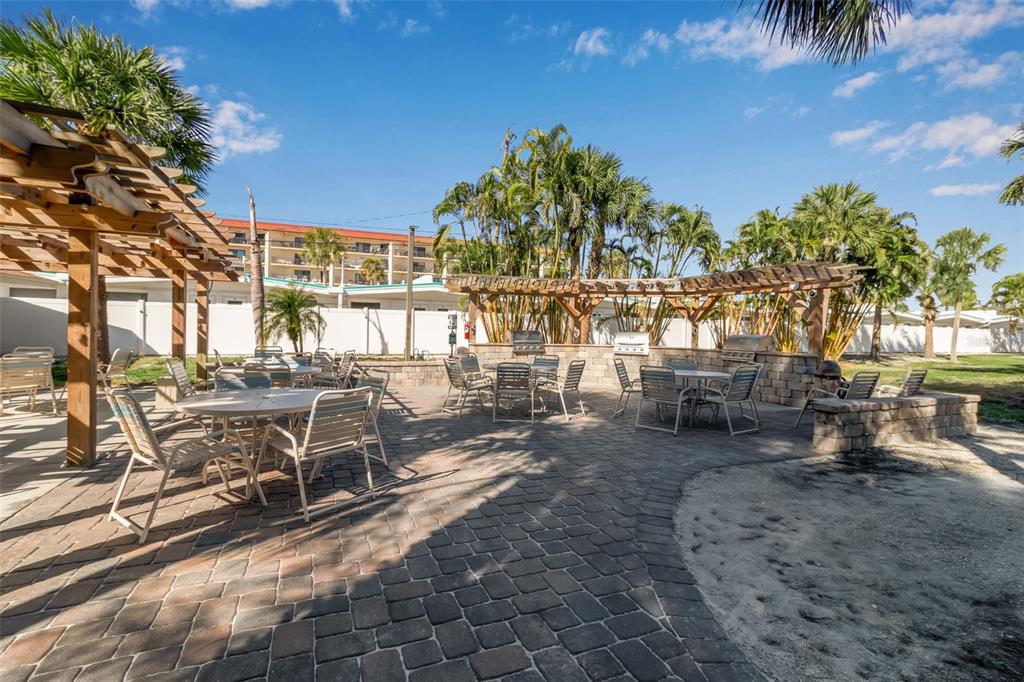 6342 Midnight Pass Road, Unit 423 Sarasota, FL 34242 - Photo 28 of 46 Gallery Image 28