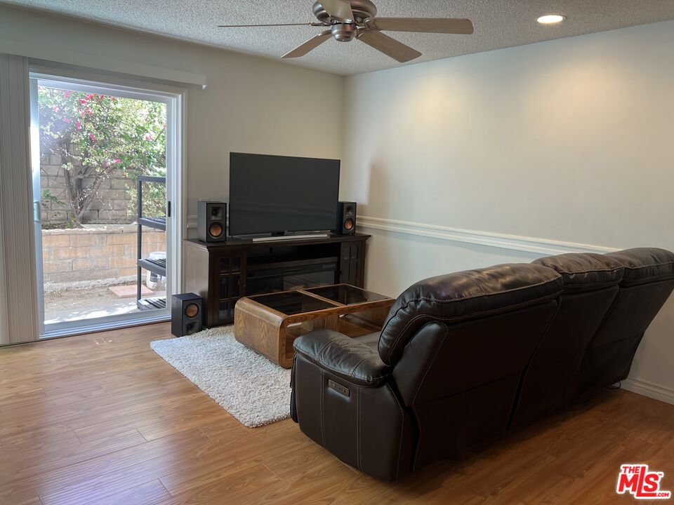 19147 Doral Place Porter Ranch, CA 91326 - Photo 3 of 14