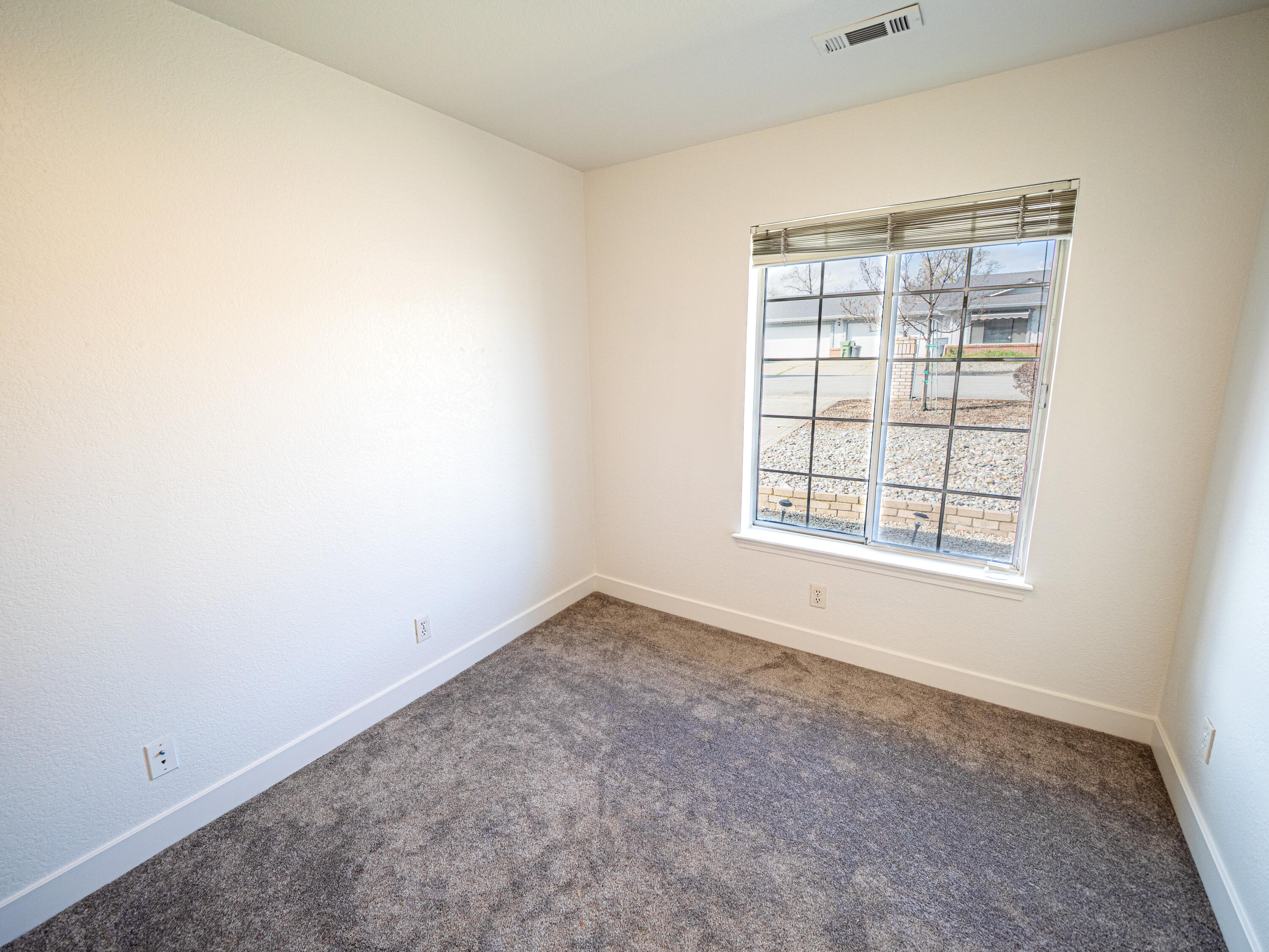 7331 Jonella Way Redding, CA 96003 - Photo 15 of 42 JR_Janelle_030226-11