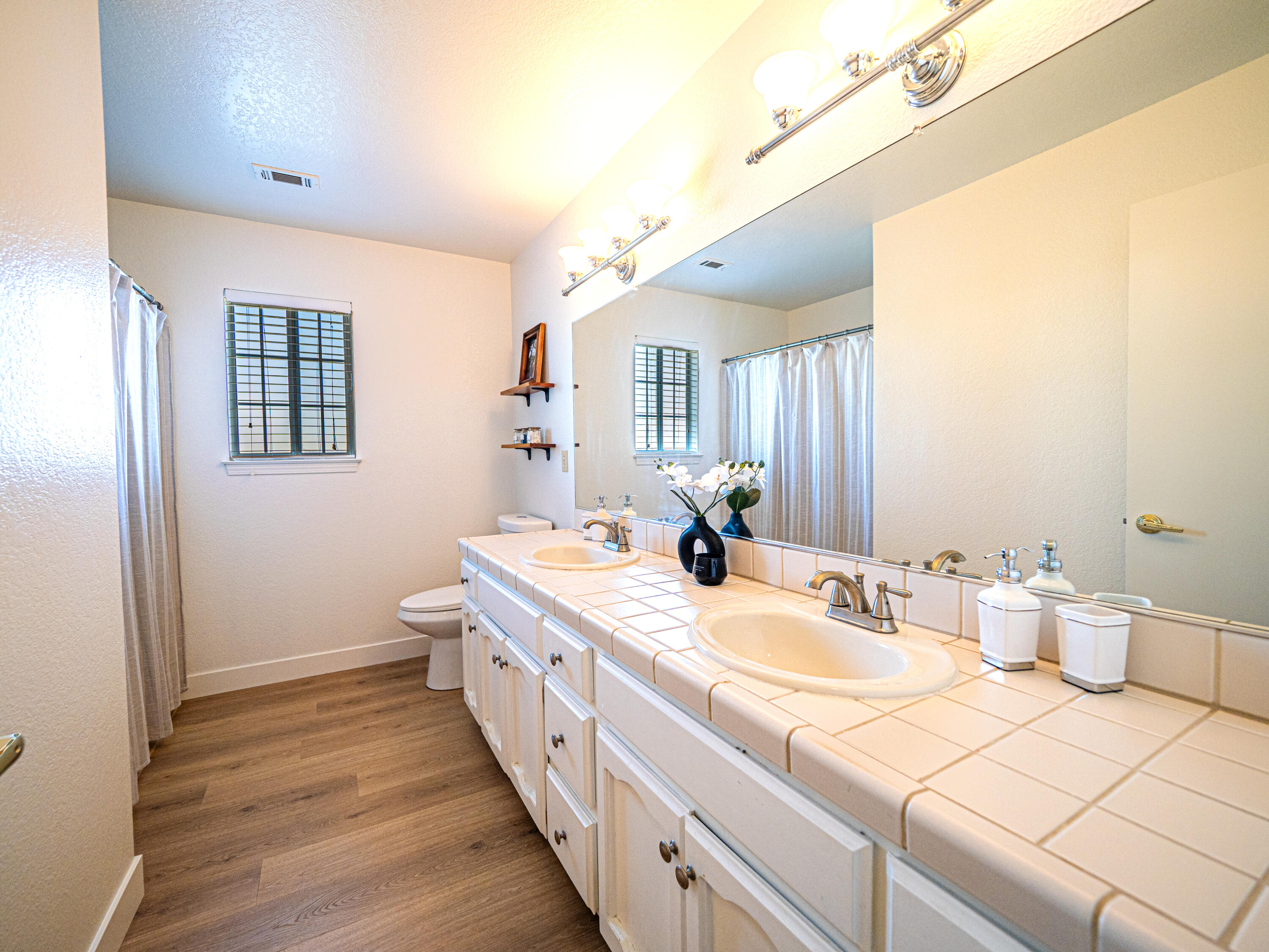 7331 Jonella Way Redding, CA 96003 - Photo 23 of 42 JR_Janelle_030226-22