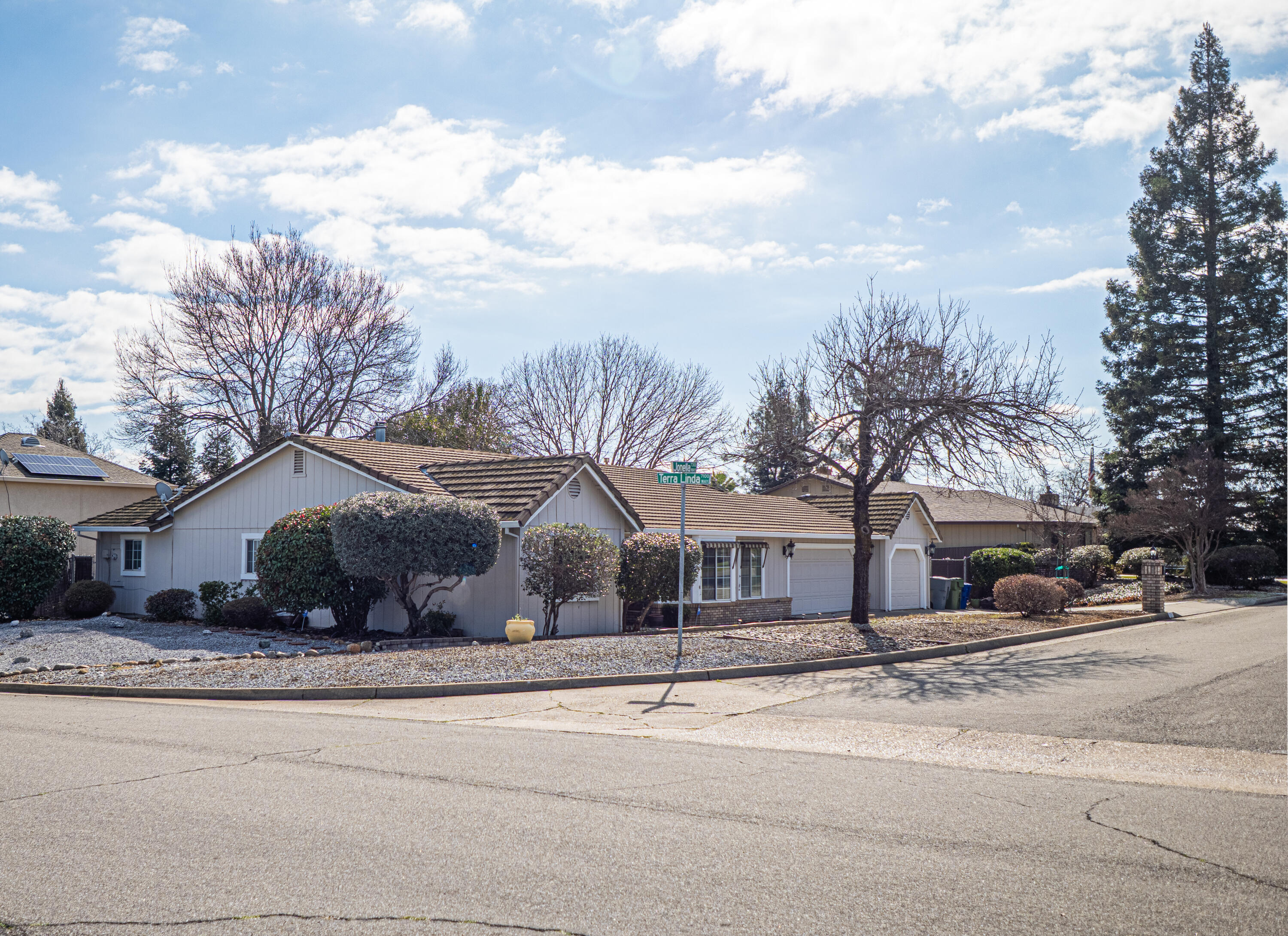 7331 Jonella Way Redding, CA 96003 - Photo 35 of 42 JR_Janelle_030226-34