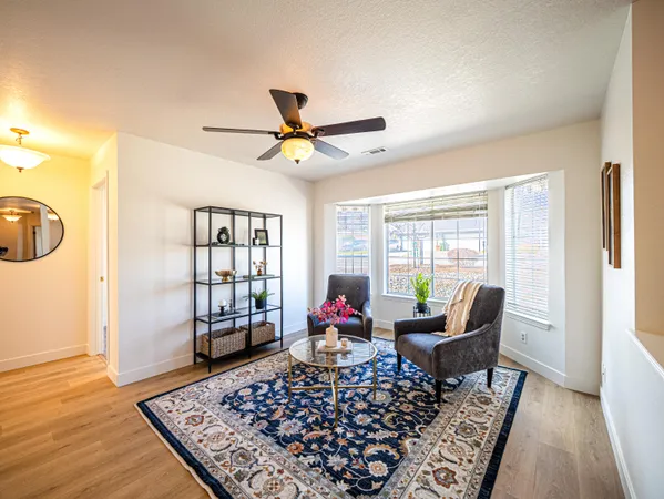 $460,000 | 7331 Jonella Way, Redding, CA 96003
