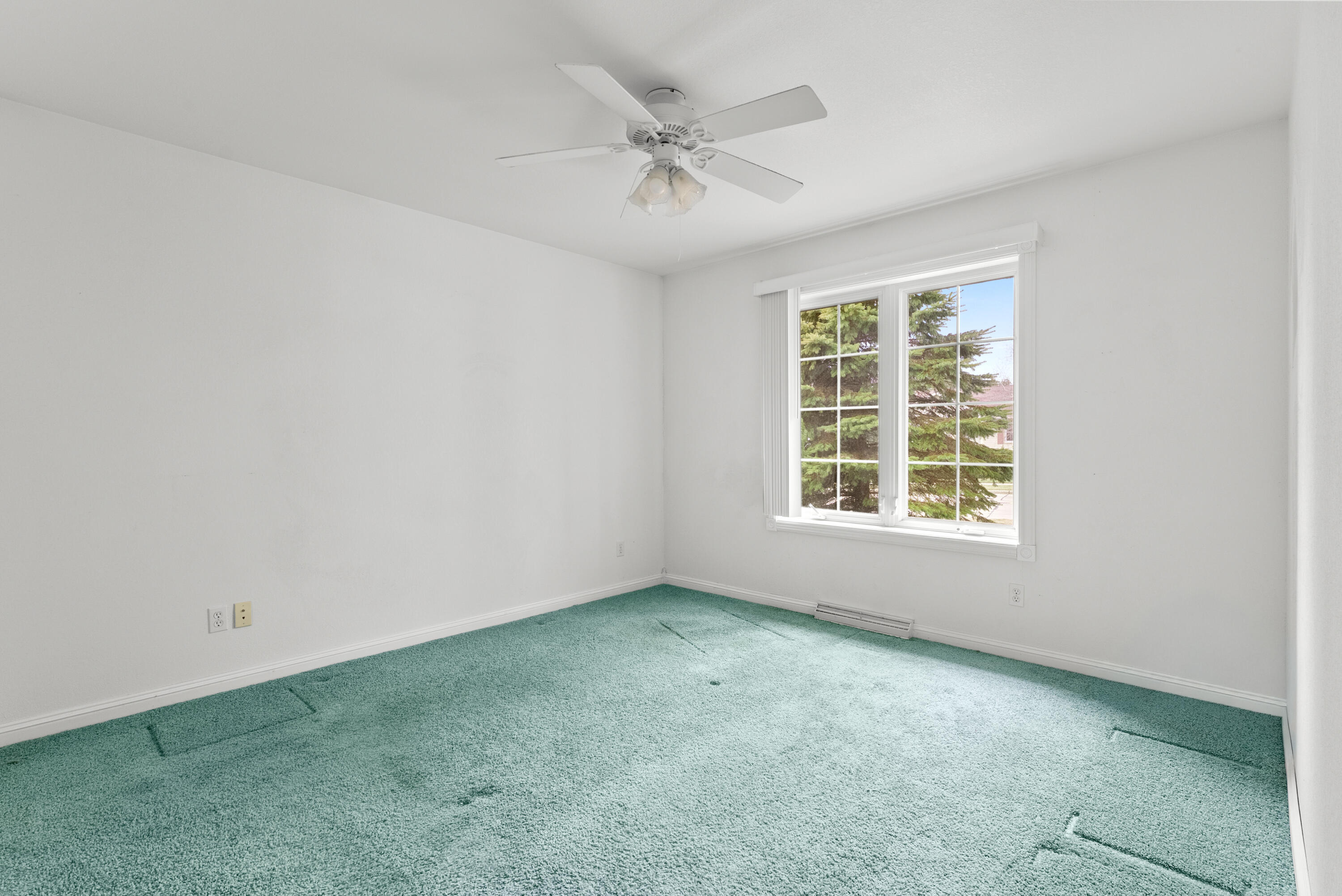 3919 Golfview Drive Two Rivers, WI 54241 - Photo 13 of 31 2nd bed