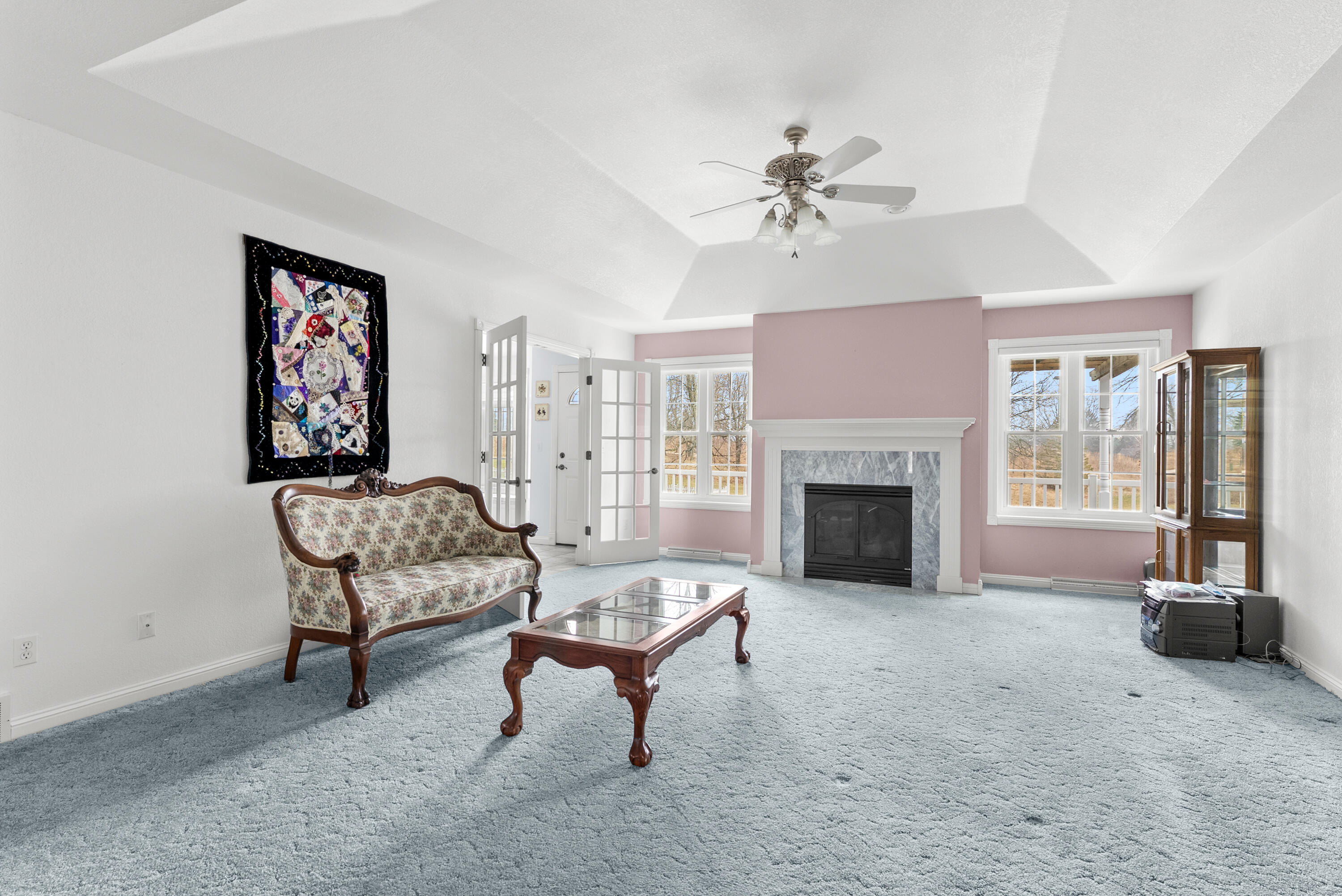 3919 Golfview Drive Two Rivers, WI 54241 - Photo 15 of 31 Family room