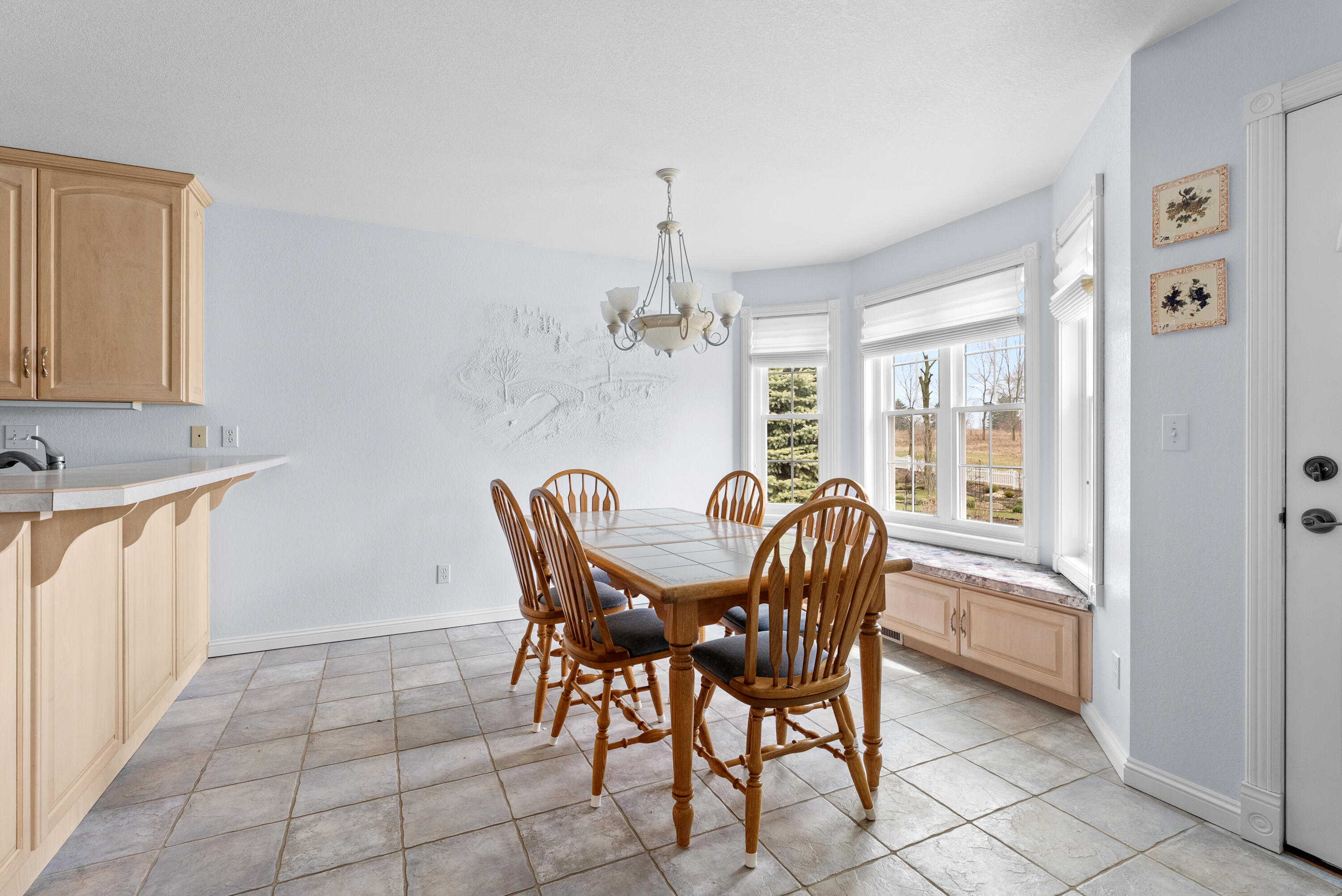 3919 Golfview Drive Two Rivers, WI 54241 - Photo 22 of 31 Dining