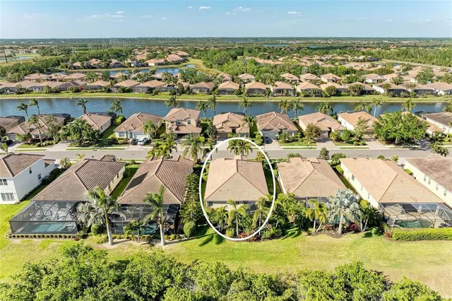 $2,999 | 135 River Enclave Court, Bradenton, FL 34212