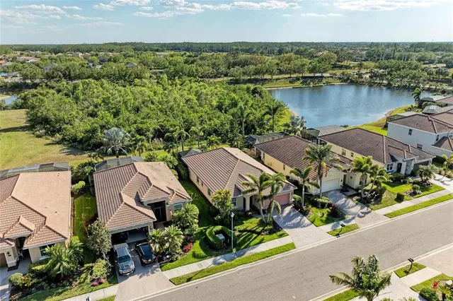 $2,999 | 135 River Enclave Court, Bradenton, FL 34212