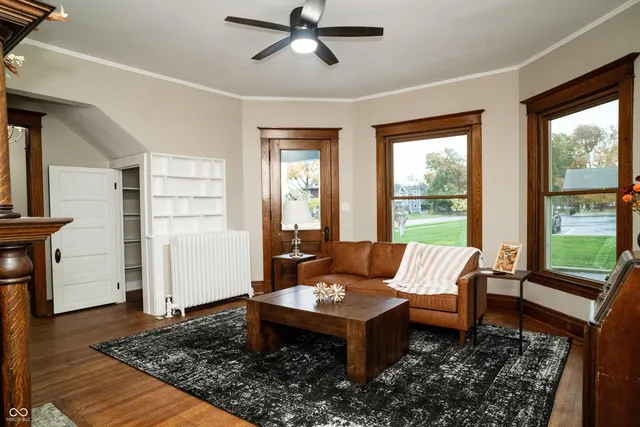 $589,000 | 445 East Washington Street, Martinsville, IN 46151