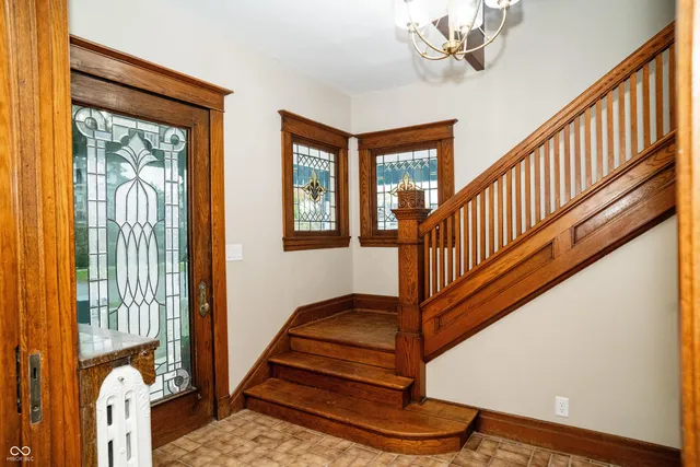 $589,000 | 445 East Washington Street, Martinsville, IN 46151