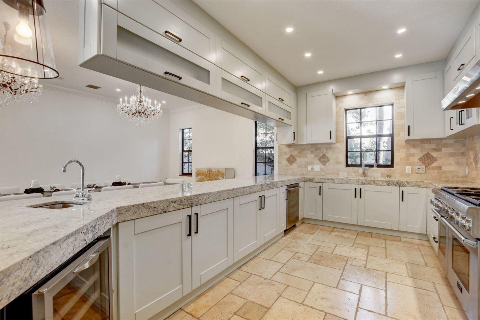 224 Alpine Road West Palm Beach, FL 33405 - Photo 14 of 40 35_Kitchen