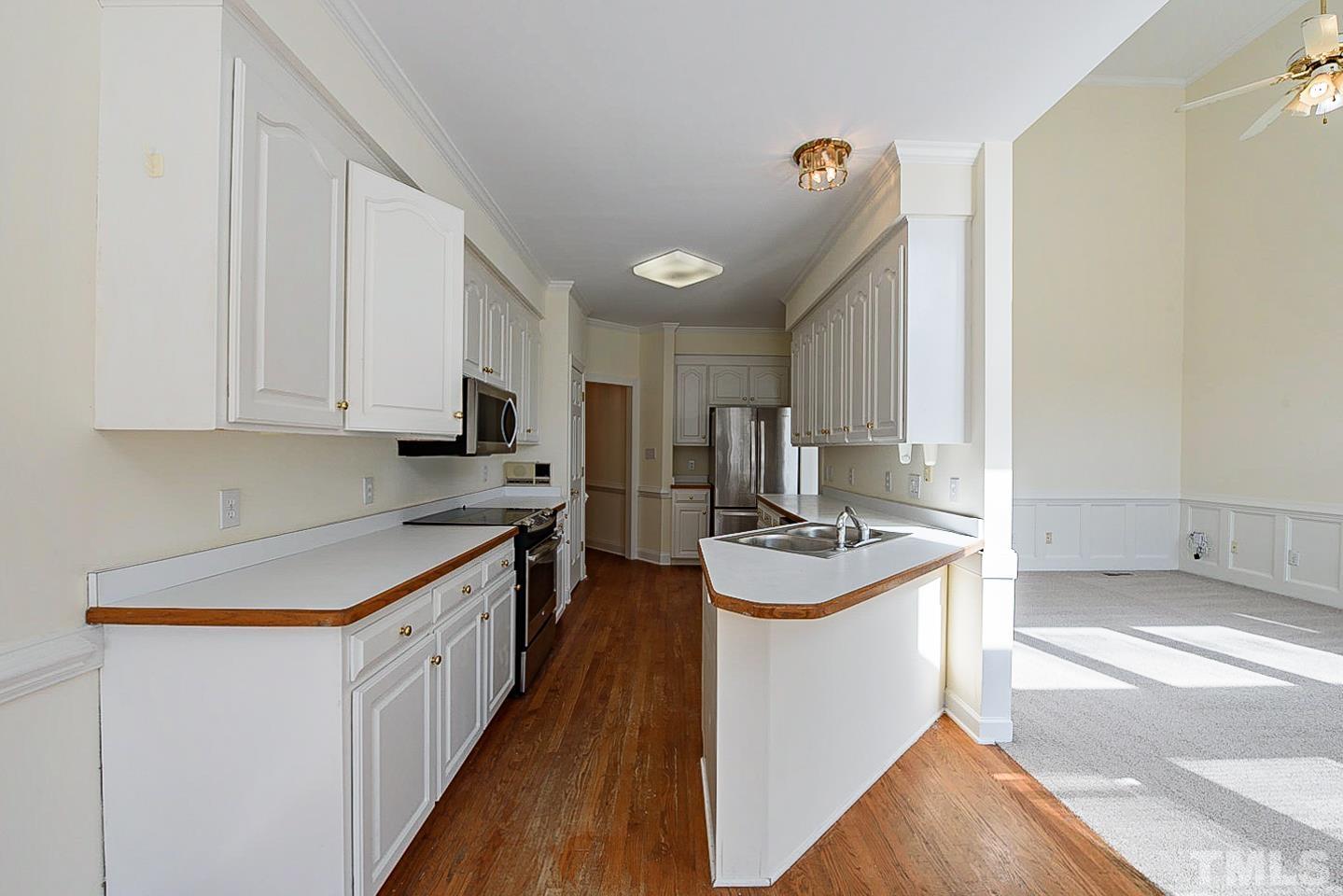 2976 Tillinghast Trail Raleigh, NC 27613 - Photo 5 of 21 Gallery Image 5