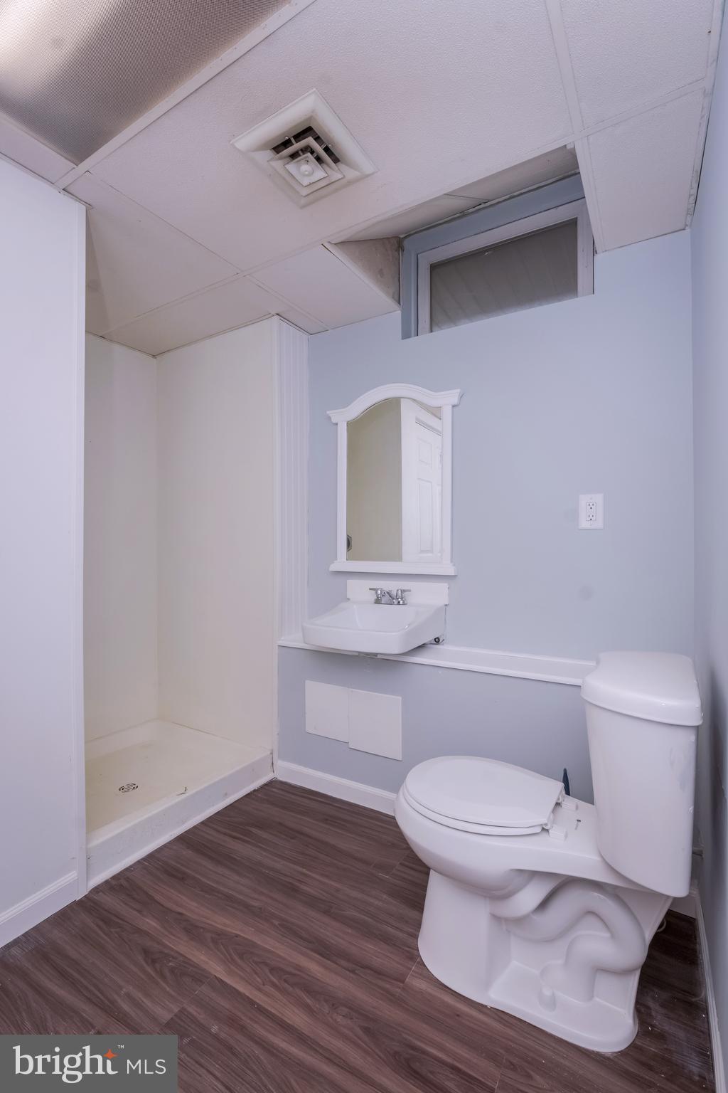 3945 North Point Road Dundalk, MD 21222 - Photo 19 of 31 Basement Bath
