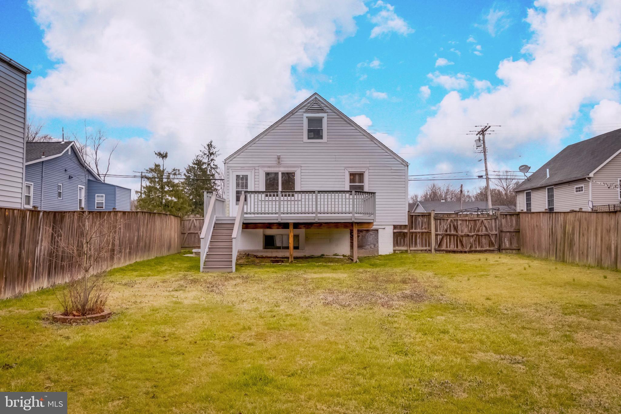 3945 North Point Road Dundalk, MD 21222 - Photo 31 of 31 Rear