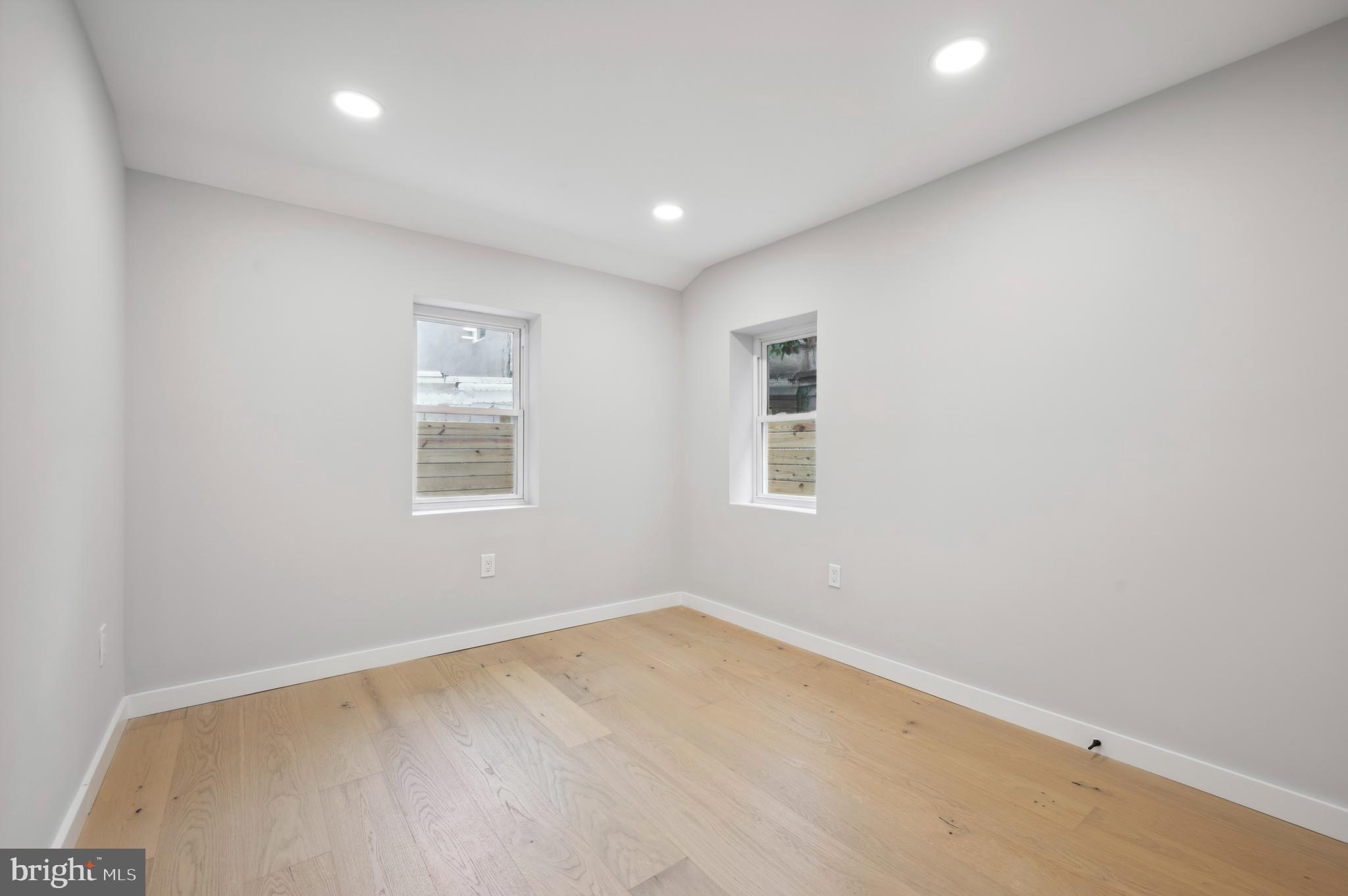 2046 North 3rd Street Philadelphia, PA 19122 - Photo 3 of 26