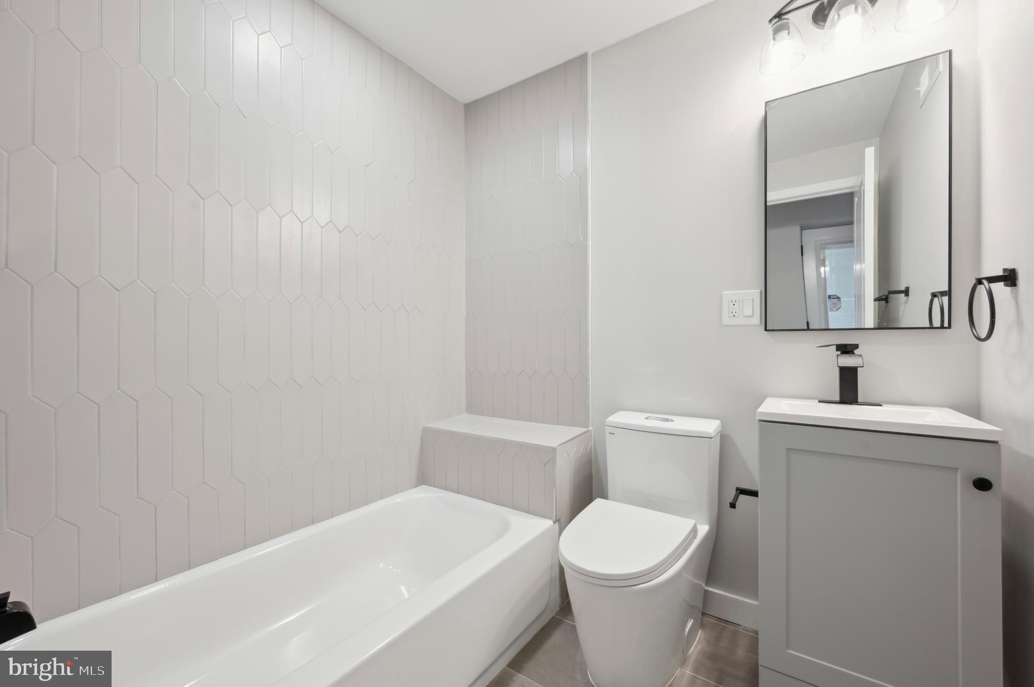 2046 North 3rd Street Philadelphia, PA 19122 - Photo 4 of 26