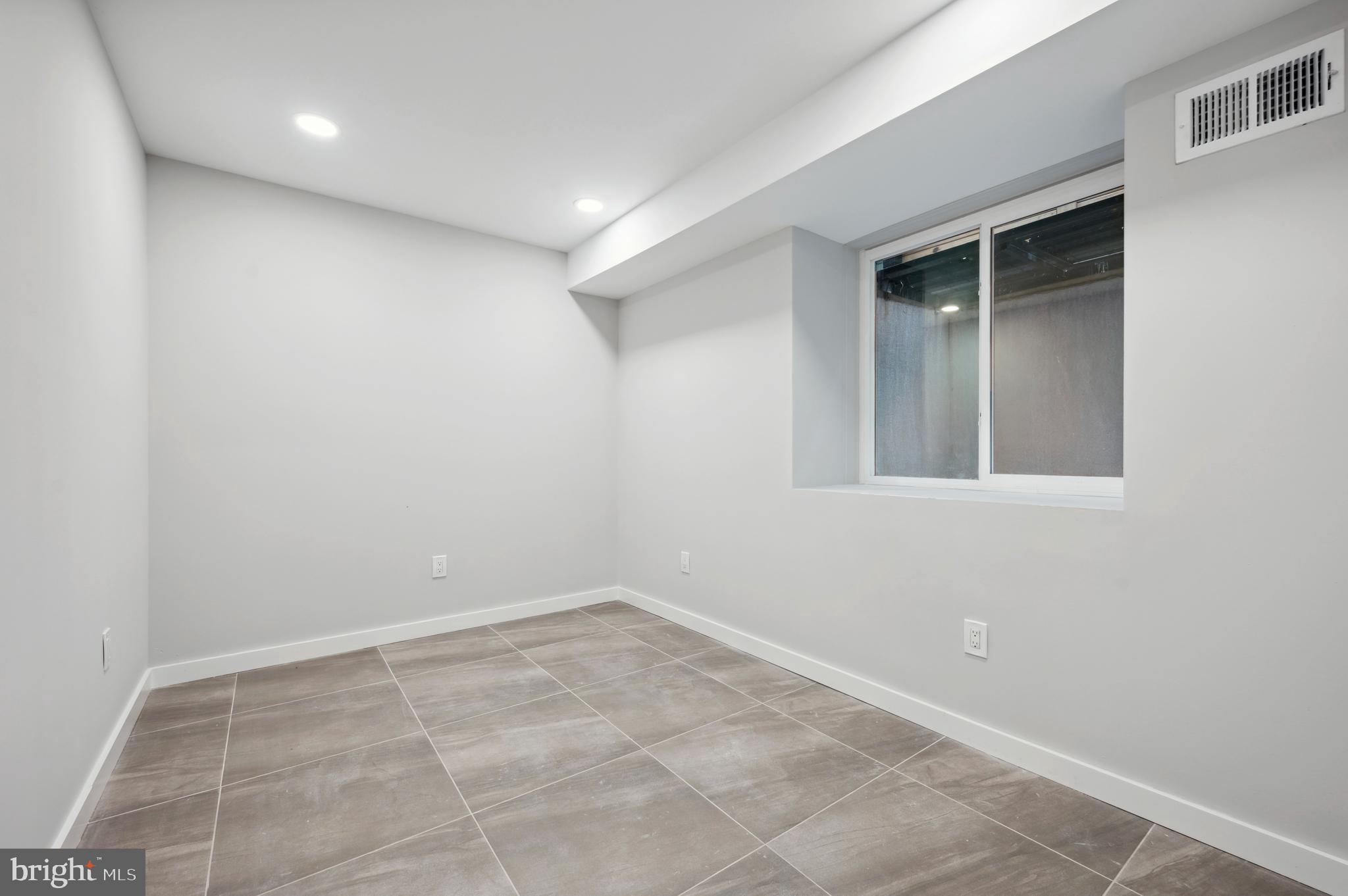 2046 North 3rd Street Philadelphia, PA 19122 - Photo 5 of 26
