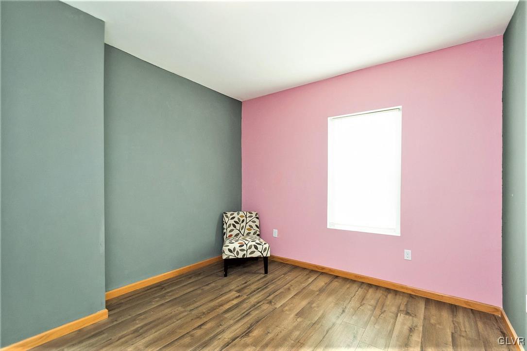 917 High Street Bethlehem, PA 18018 - Photo 15 of 25 an empty room with a window