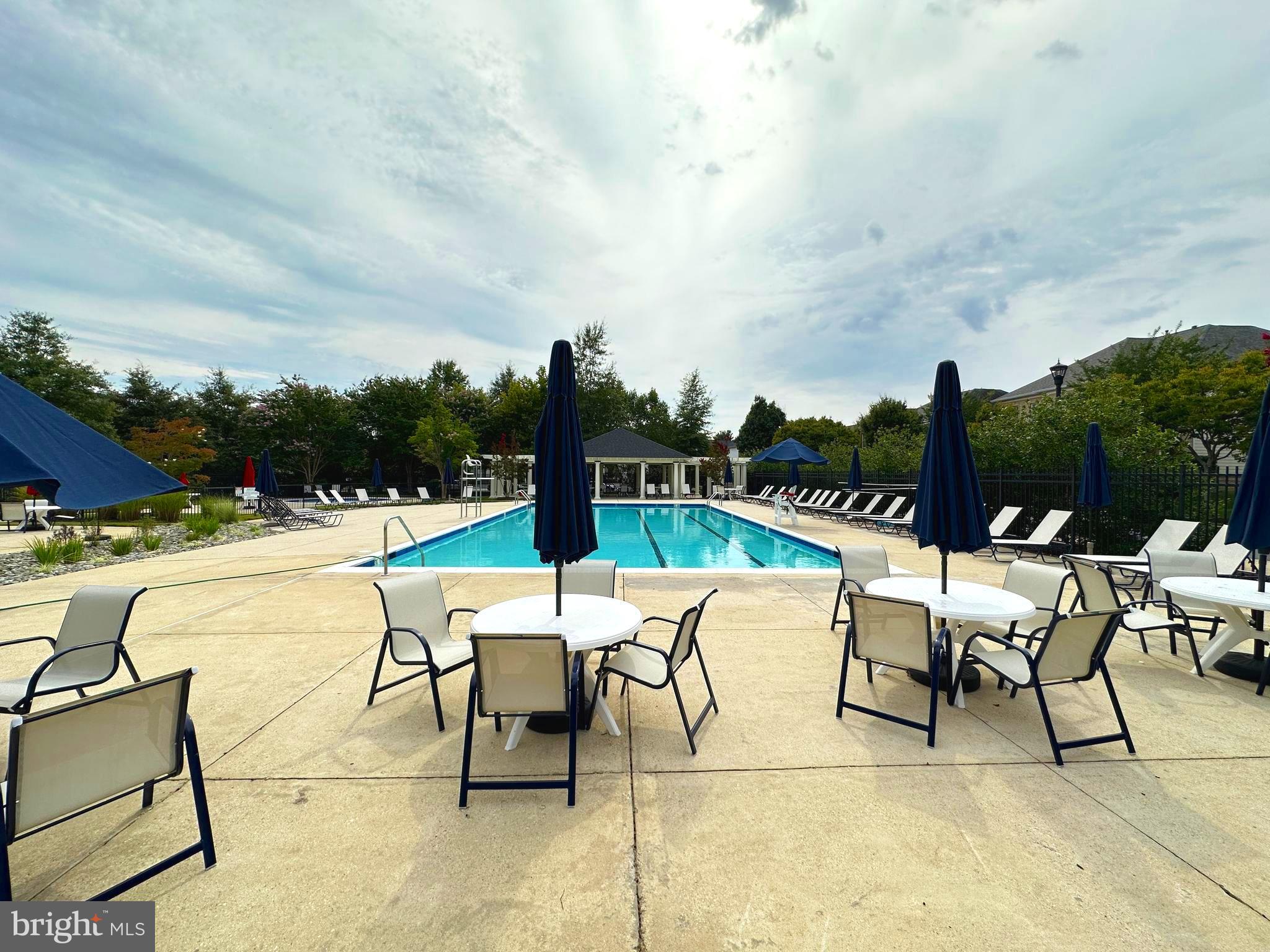 704 Childs Point Road Annapolis, MD 21401 - Photo 36 of 40 community pool