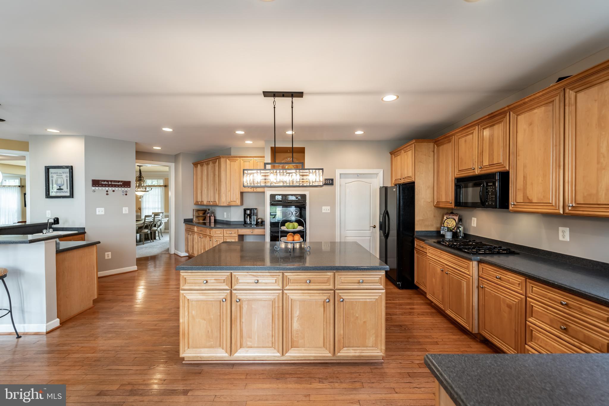 704 Childs Point Road Annapolis, MD 21401 - Photo 4 of 40 open kitchen
