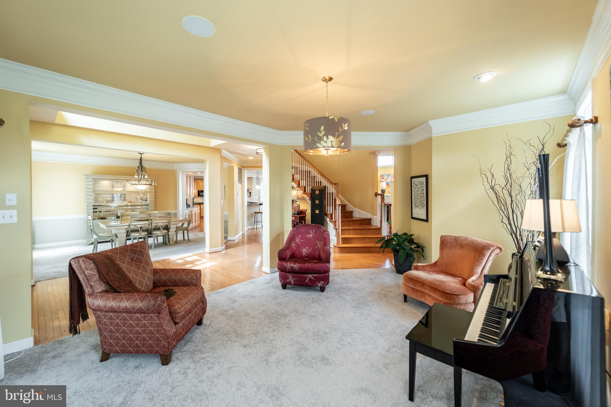 704 Childs Point Road Annapolis, MD 21401 - Photo 8 of 40 formal living