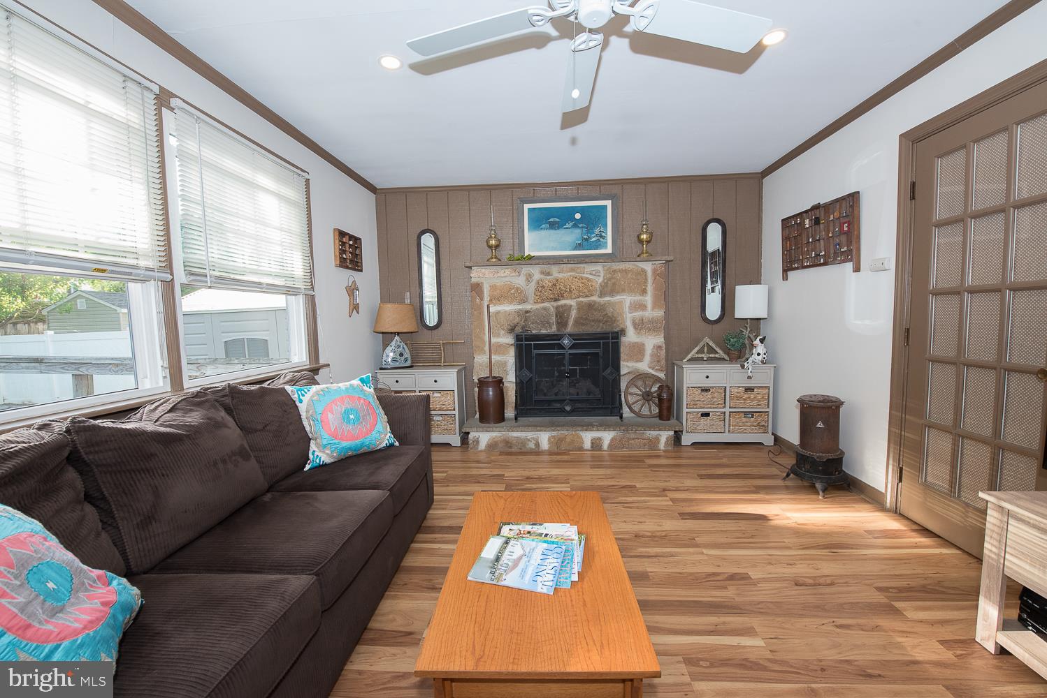 328 Garden Road Springfield, PA 19064 - Photo 11 of 22 GREATROOM