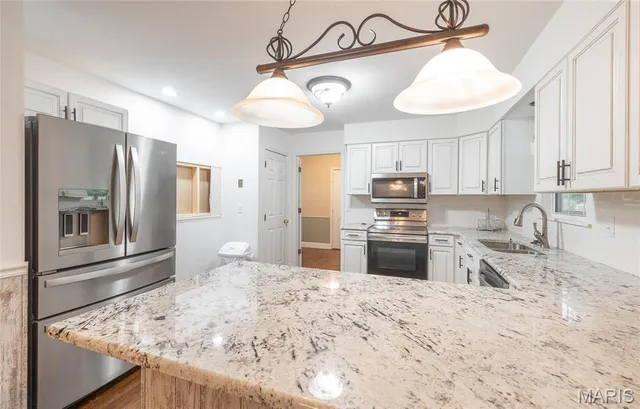 $990,000 | 5283 Hwy Bb, Irondale, MO 63648