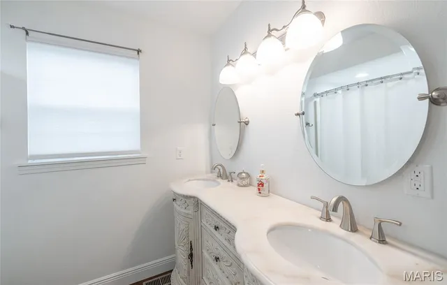 $990,000 | 5283 Hwy Bb, Irondale, MO 63648