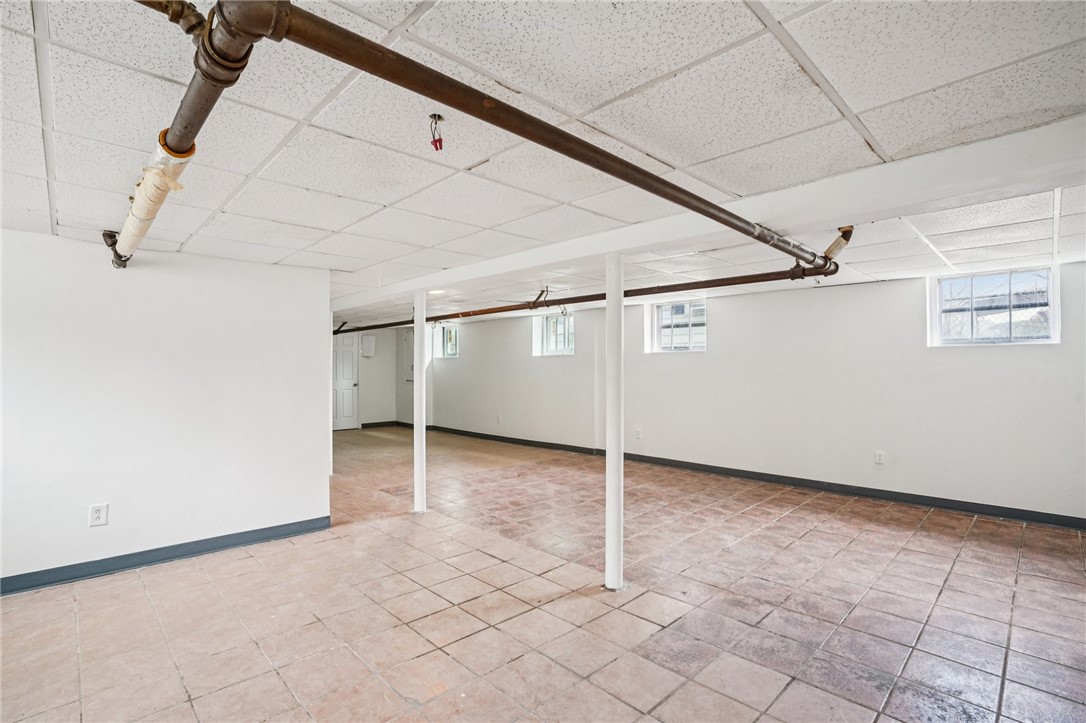 41 Cato Avenue Pawtucket, RI 02860 - Photo 28 of 37