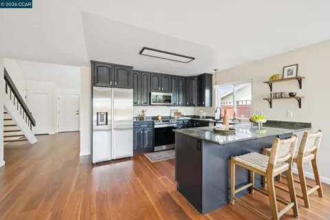 $949,000 | 203 Radnor Court, Benicia, CA 94510