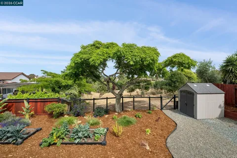 $949,000 | 203 Radnor Court, Benicia, CA 94510