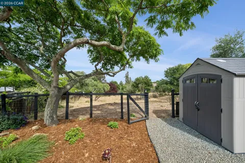 $949,000 | 203 Radnor Court, Benicia, CA 94510