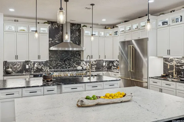 $1,899,000 | 2 Charterwood, San Antonio, TX 78248