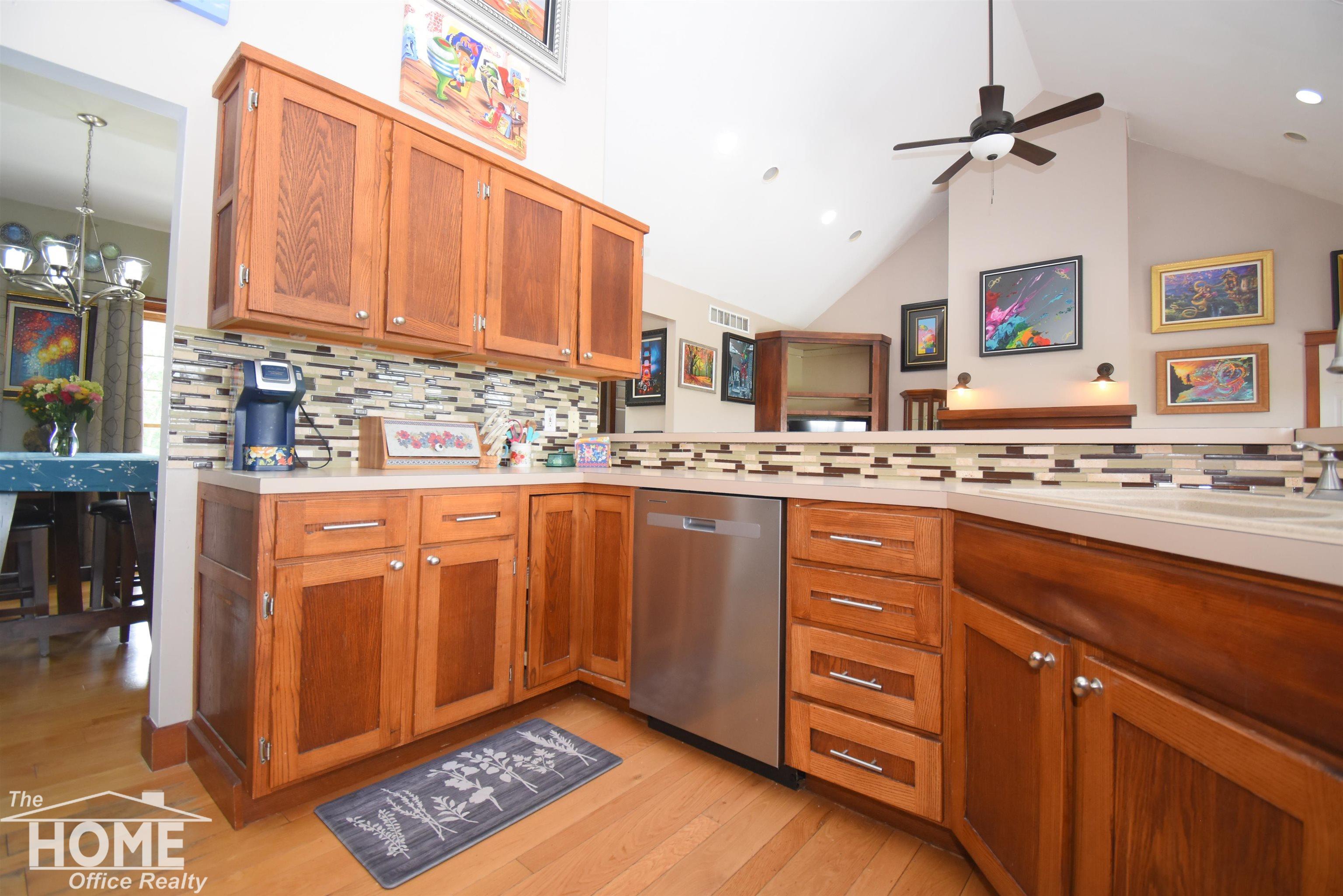 2411 Escott Road Owosso, MI 48867 - Photo 14 of 45 50178131-0e9ff8f2-b265-4caa-9af4-e499fc3c3ccb.JPG