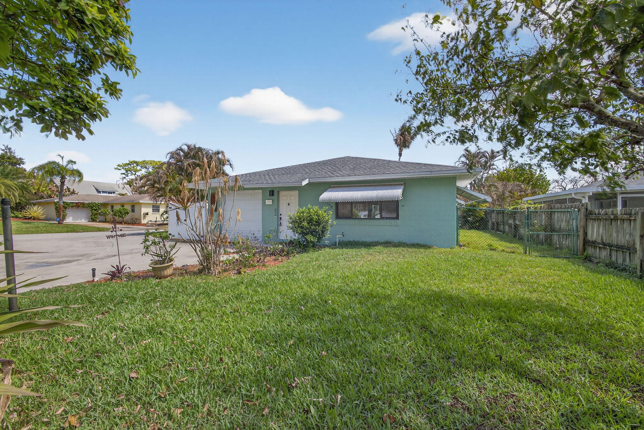 4914 Pine Knoll Way Stuart, FL 34997 - Photo 2 of 54 7-web-or-mls-5D1A4531