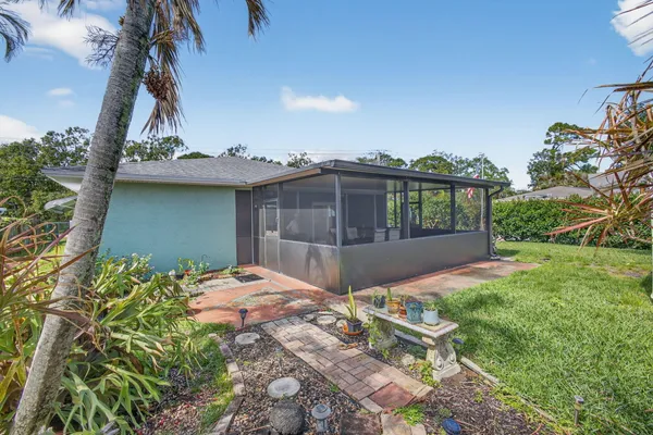 $3,100 | 4914 Pine Knoll Way, Stuart, FL 34997