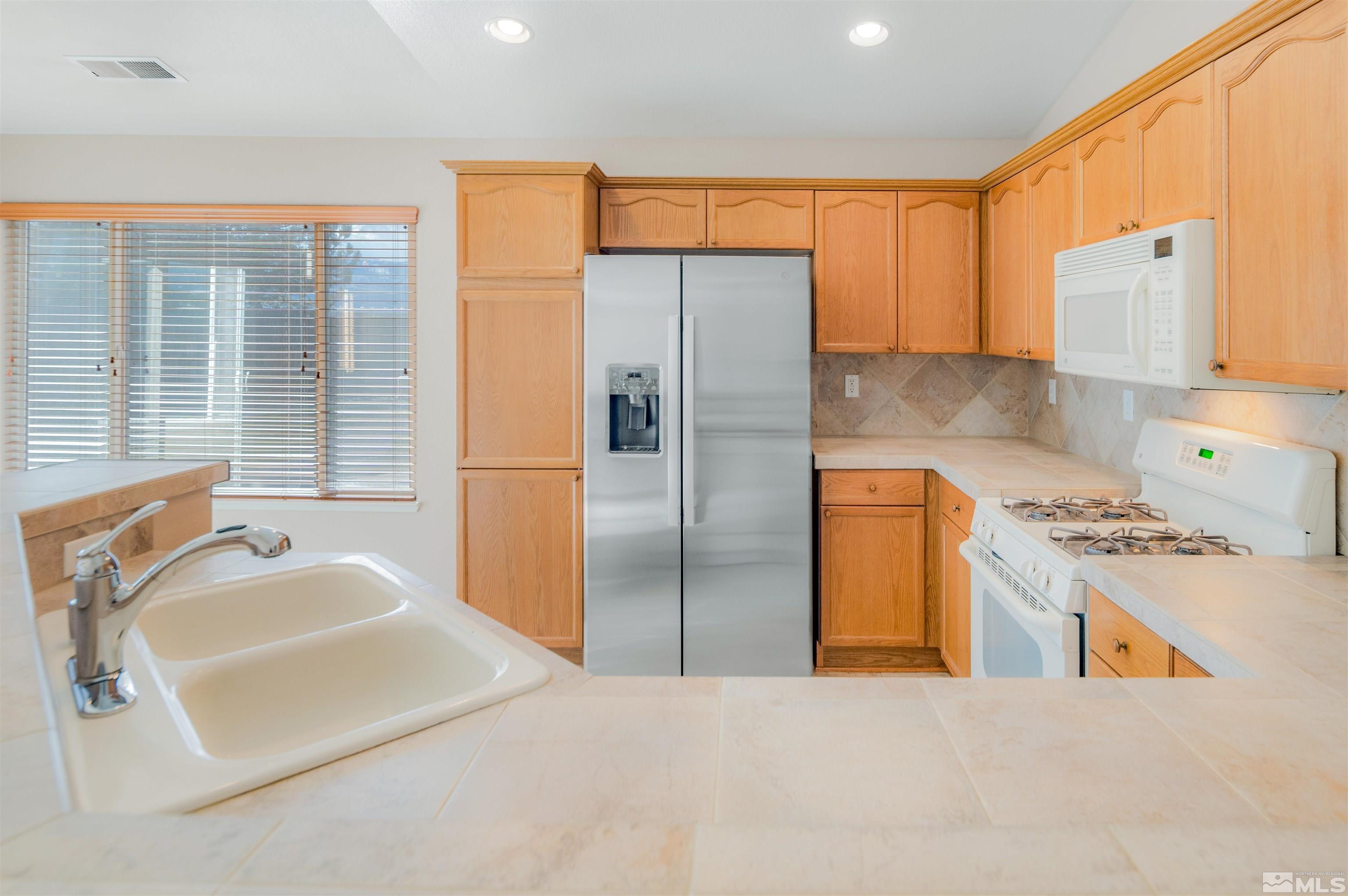 1595 Canyonlands Court Reno, NV 89521 - Photo 13 of 29 Photo 13