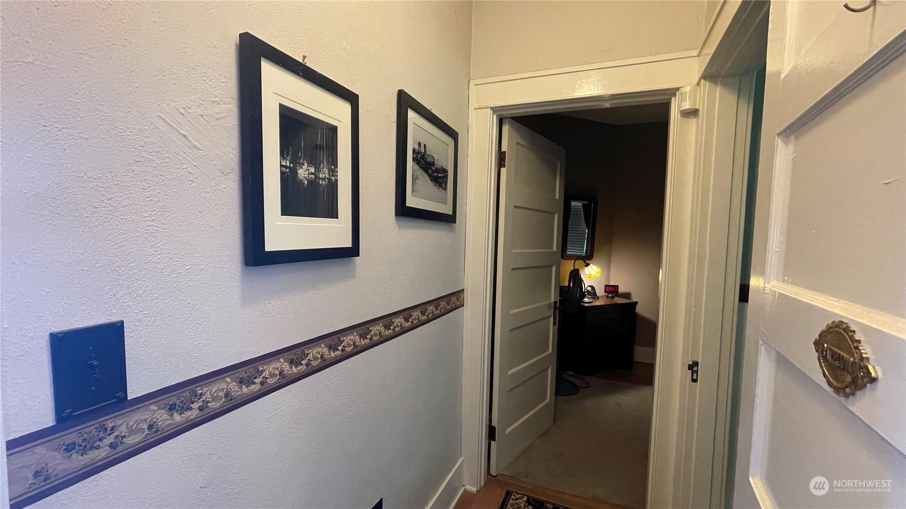 623 2nd Avenue Aberdeen, WA 98520 - Photo 21 of 40 a view of a hallway with a elevator