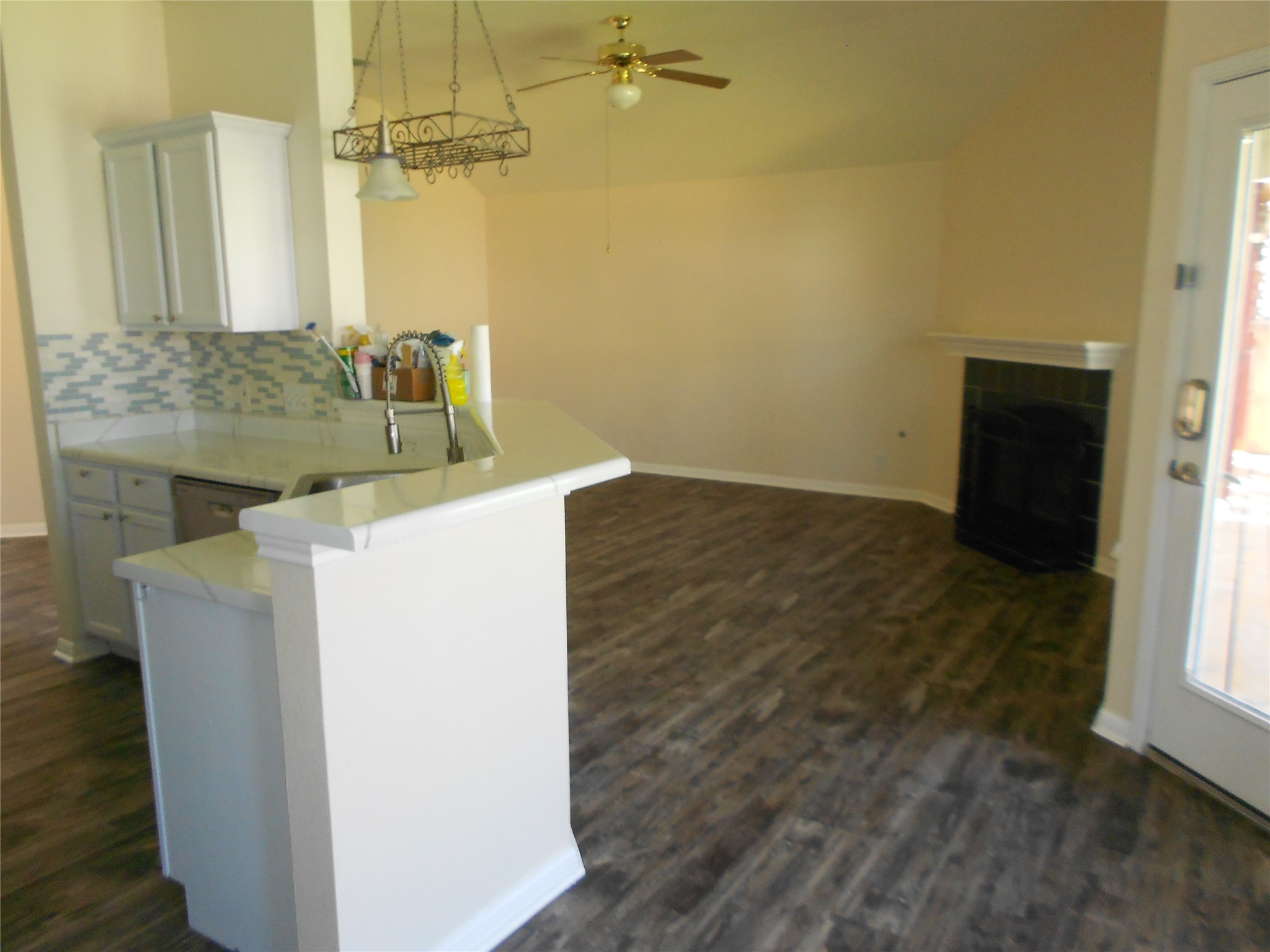 701 Los Robles Road Leander, TX 78641 - Photo 16 of 38