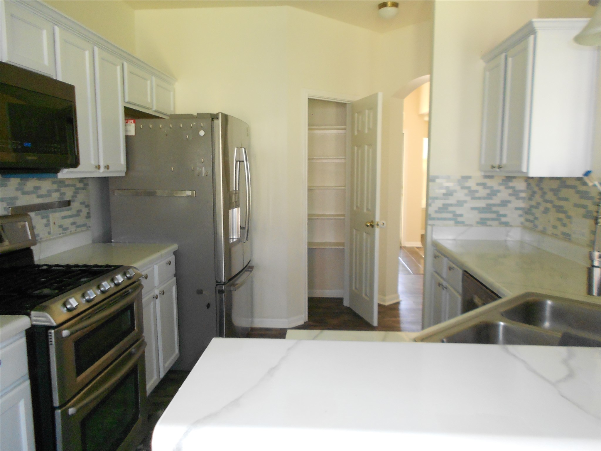 701 Los Robles Road Leander, TX 78641 - Photo 17 of 38