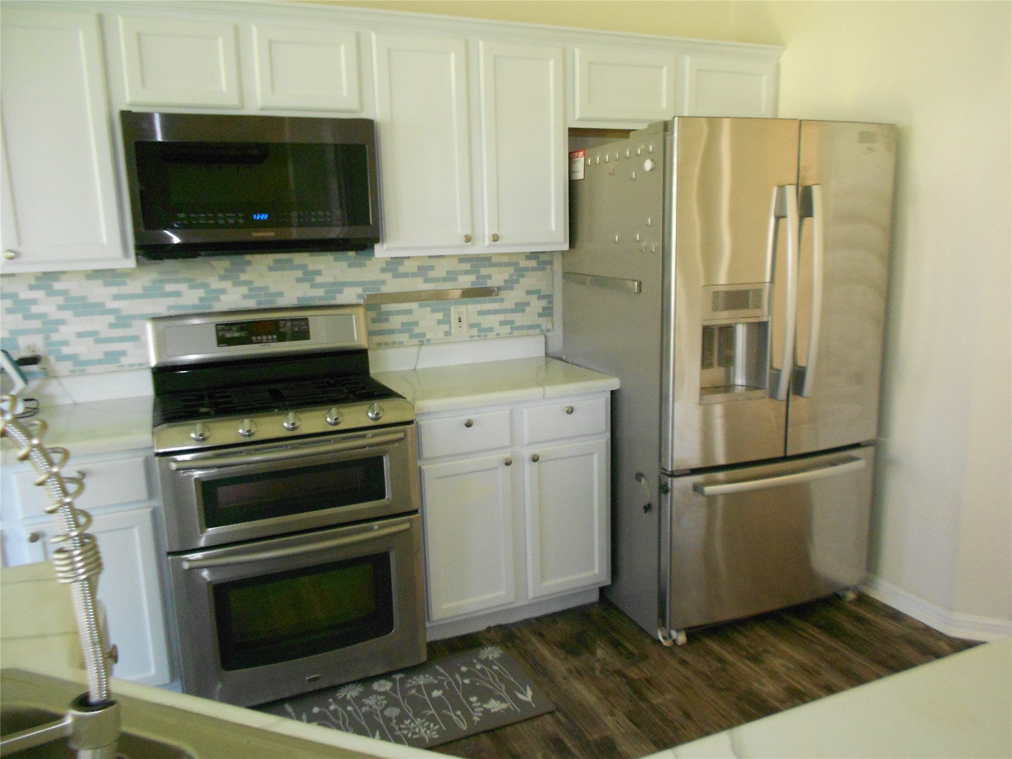 701 Los Robles Road Leander, TX 78641 - Photo 18 of 38 All Stainless Appliances