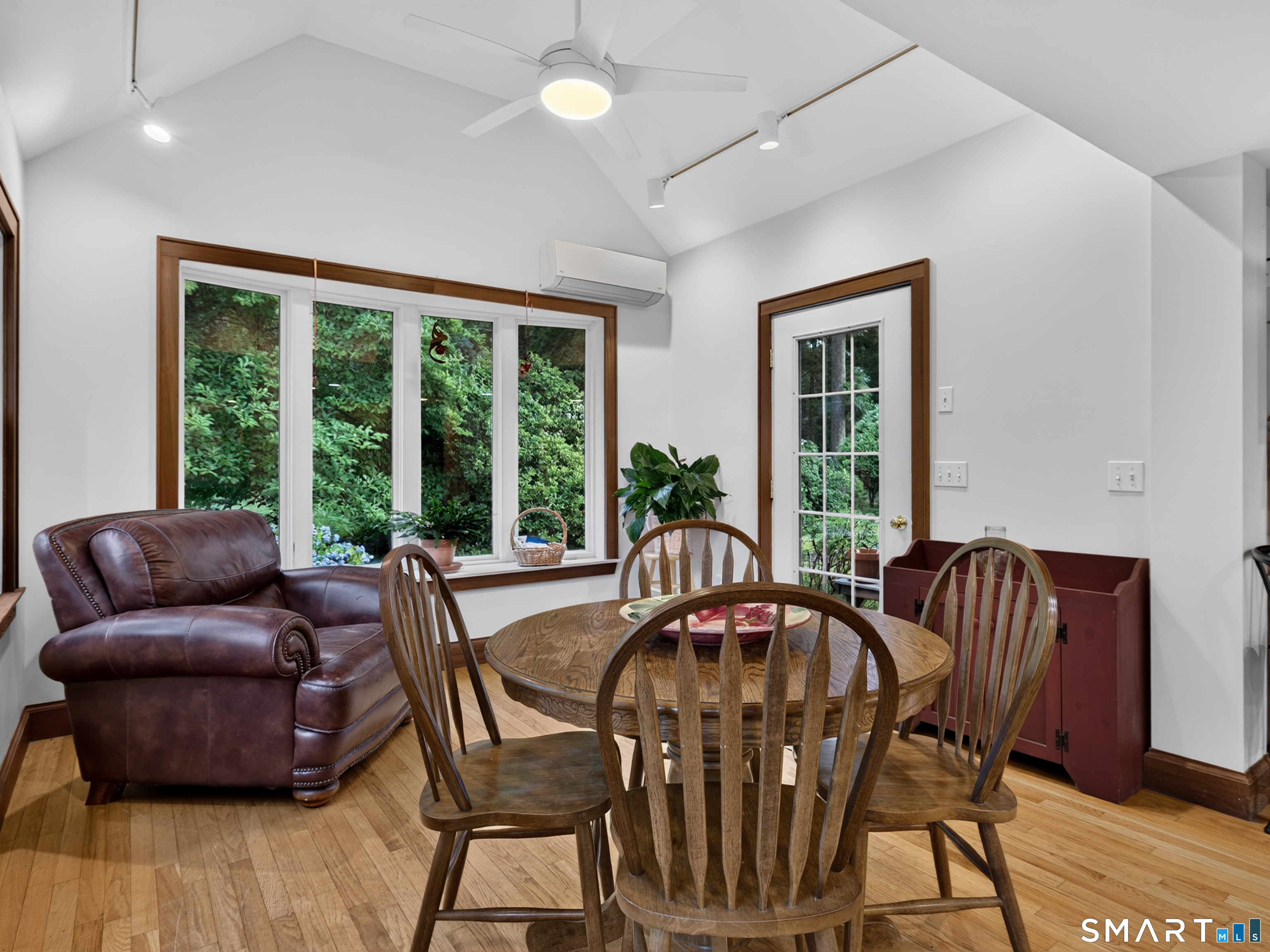 170 Dennison Road Westbrook, CT 06498 - Photo 7 of 40