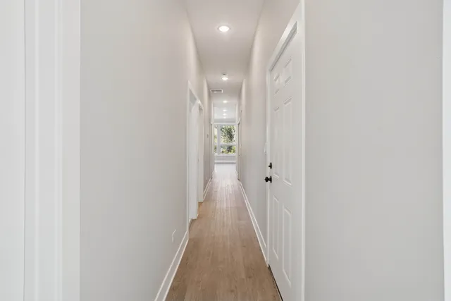 $2,500 | 4839 West Huron Street, Unit 1, Chicago, IL 60644