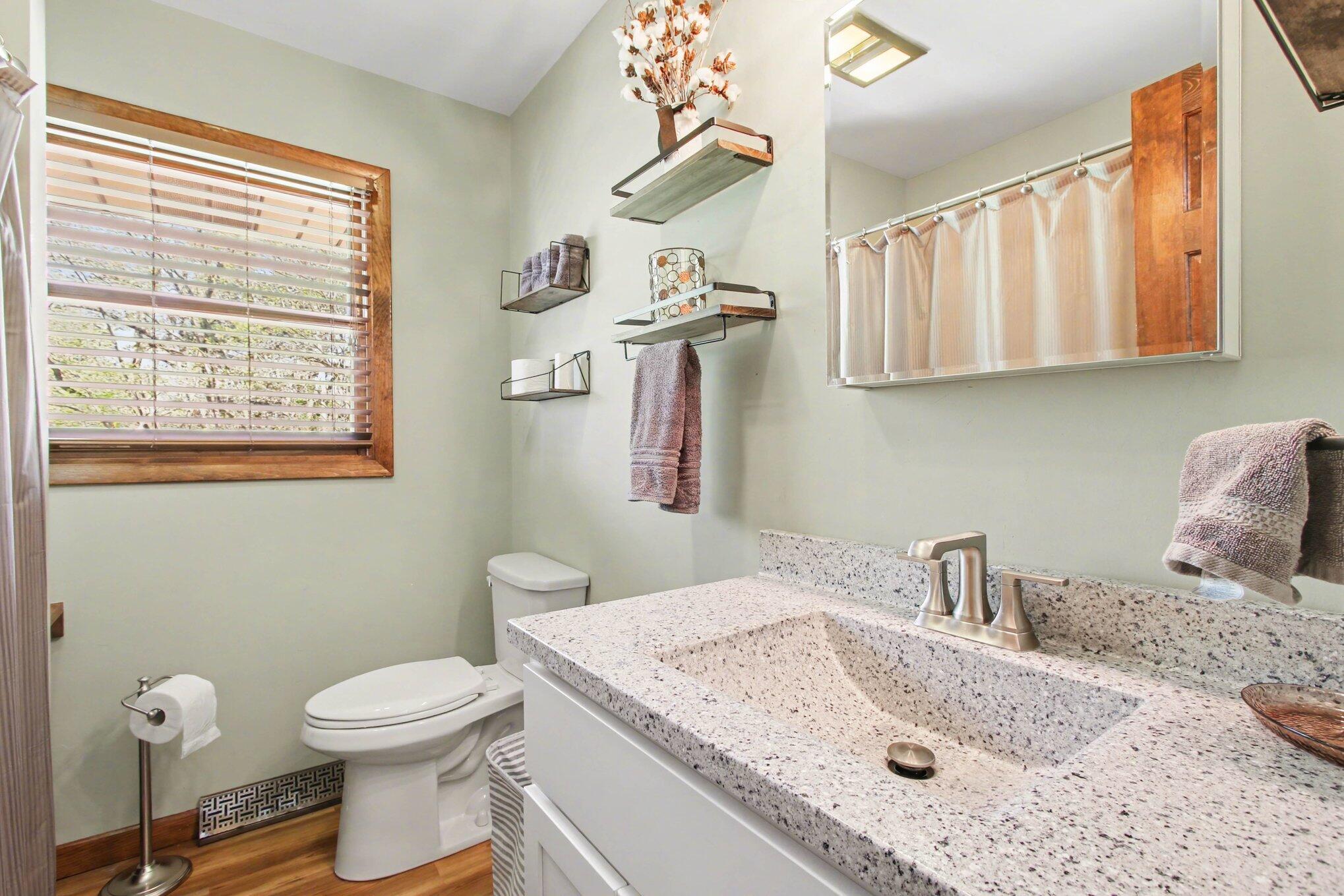5569 Center Street Chesterton, IN 46304 - Photo 13 of 27 2038x1359
