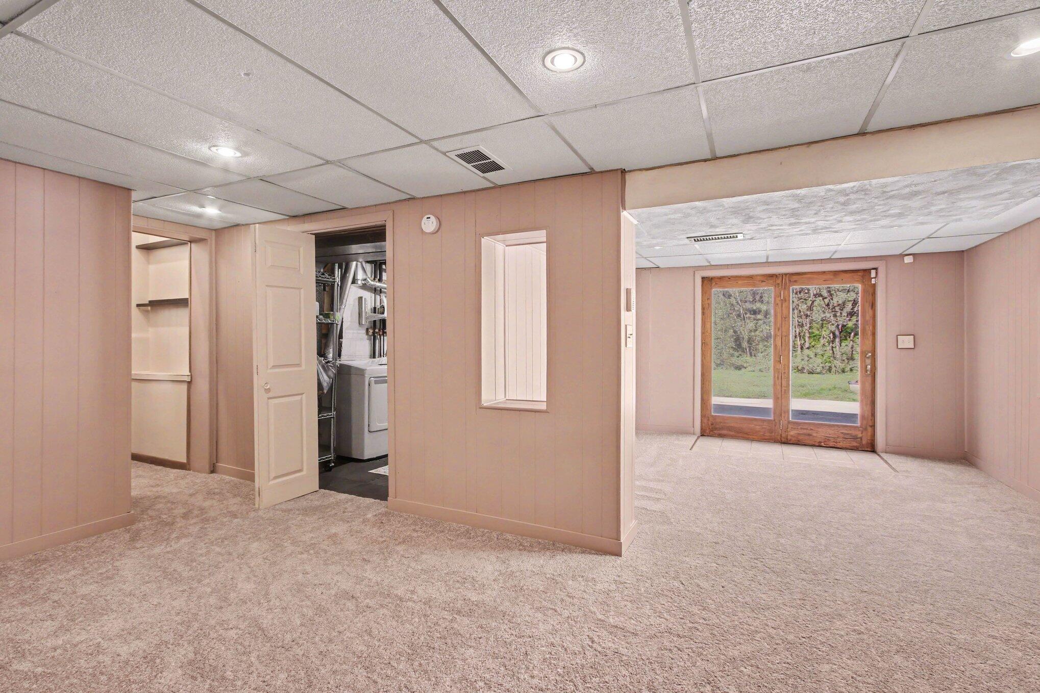 5569 Center Street Chesterton, IN 46304 - Photo 14 of 27 2038x1359