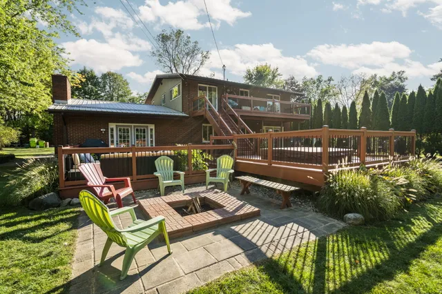$599,900 | 4290 Eastgate Drive, Ann Arbor, MI 48103