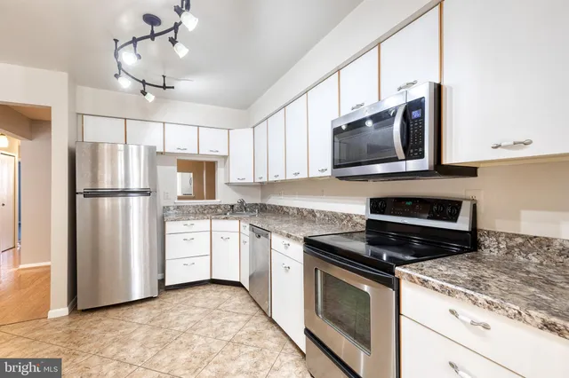 $249,900 | 2107 Woodbox Lane, Unit 2107A, Baltimore, MD 21209