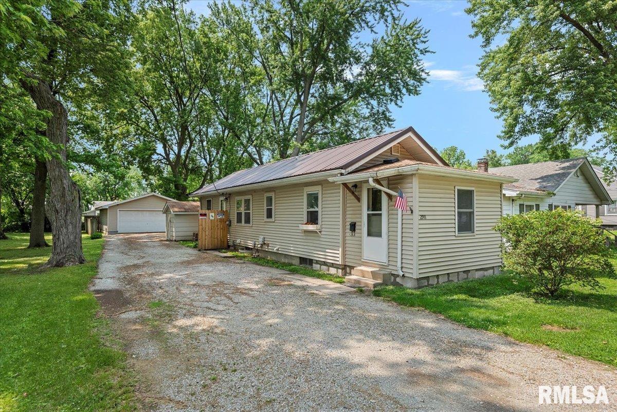 2911 South 13th Street Springfield, IL 62703 - Photo 1 of 29