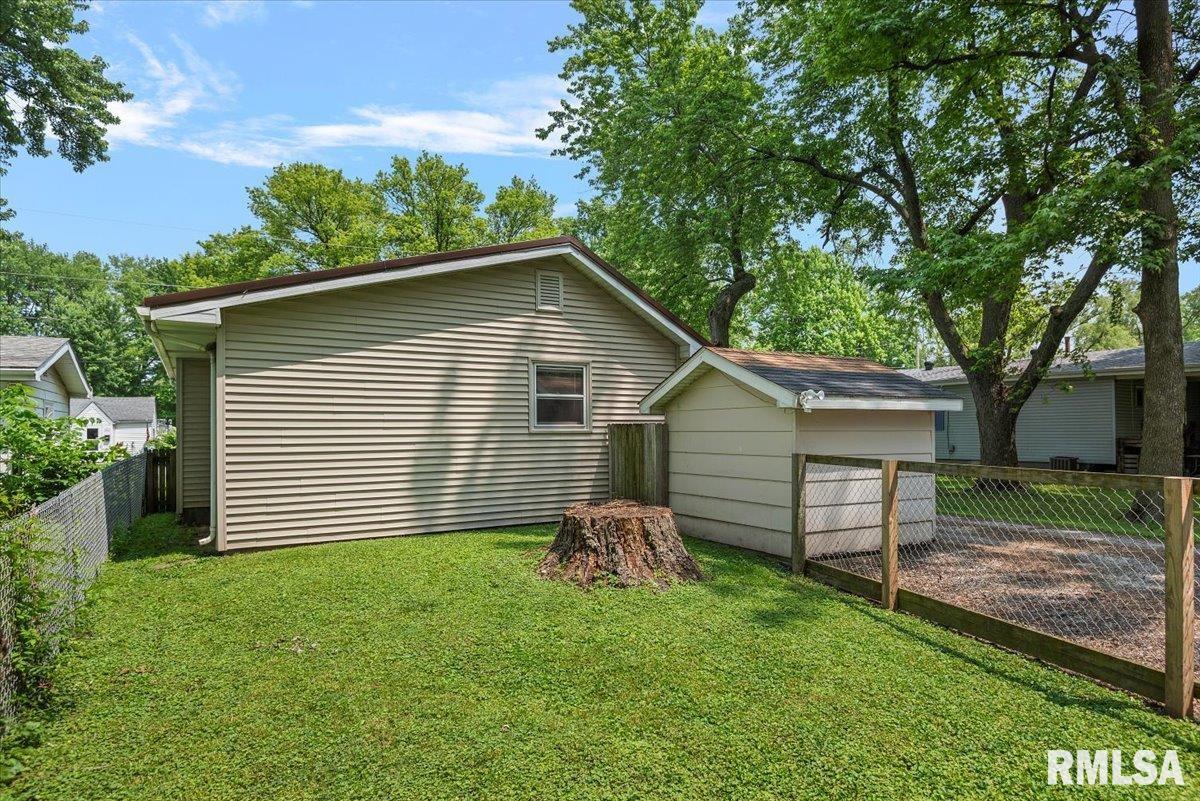 2911 South 13th Street Springfield, IL 62703 - Photo 27 of 29